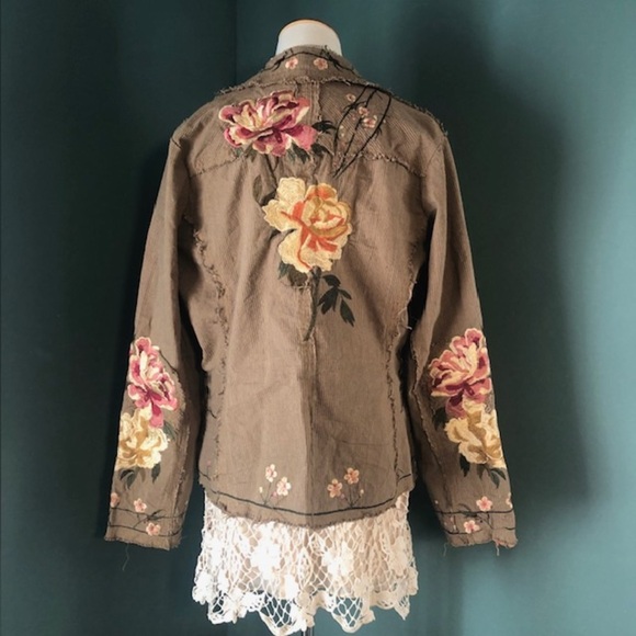 Paparazzi embroidered jacket - Picture 5 of 6